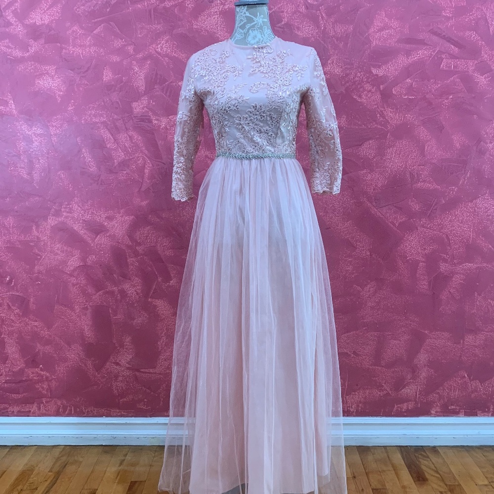 Girls formal dress/ gown